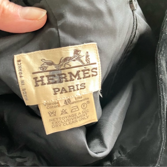 Flash Sale!🔥❄️🎄 Paris Black Velvet Skirt 40 Euro - Picture 2 of 7